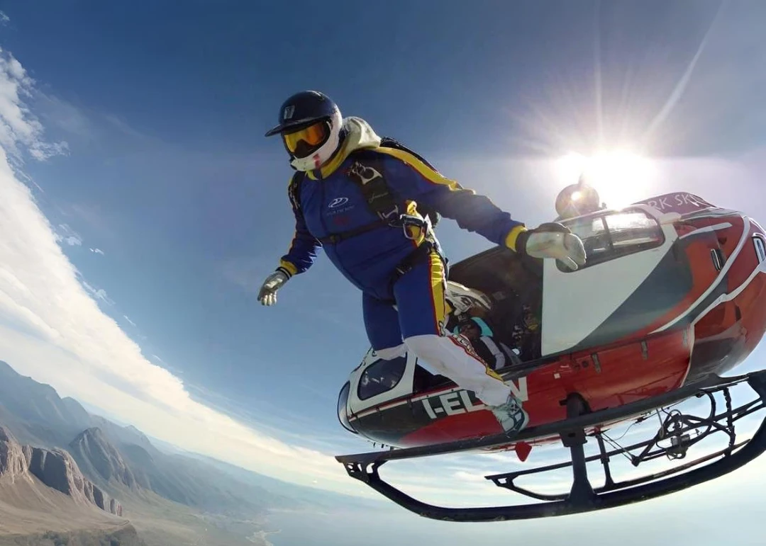 Servizio di paracadutismo